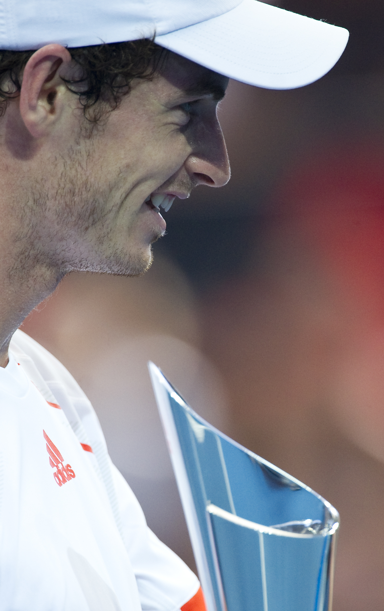 Video: Murray on song in final