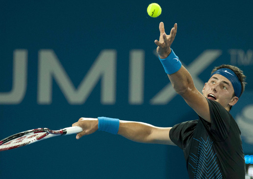 Tomic races into quarterfinals