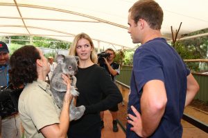 Andy Roddick and Brooklyn Decker spend some time at Brisbane's Lone Pine Koala Sanctuary.  Brisbane Tennis Centre, January 05, 2010.  Photo: Warren Keir (SMP Images).  Copyright - SMP Images 2010...For larger file size, please contact SMP Images photo desk...Conditions of Use - this image is intended for editorial use only (print or electronic). Any further use requires additional clearance.