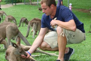 Andy Roddick and Brooklyn Decker spend some time at Brisbane's Lone Pine Koala Sanctuary.  Brisbane Tennis Centre, January 05, 2010.  Photo: Warren Keir (SMP Images).  Copyright - SMP Images 2010...For larger file size, please contact SMP Images photo desk...Conditions of Use - this image is intended for editorial use only (print or electronic). Any further use requires additional clearance.