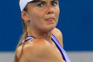 Daniela Hantuchova was through in two sets against Szavay