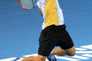 Peter Luczak high-flying during the first set of his first round loss against Andy Roddick