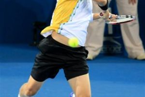 Peter Luczak throwing all the artillery at Pat Rafter Arena