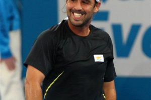 Marcus Baghdatis wearing the Cypriot flag instead of any commercial logo