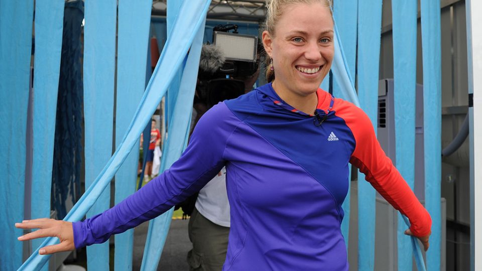 Angelique Kerber, Volkswagen Human Car Wash, Tennis Central, Brisbane International, 2014. MATT ROBERTS