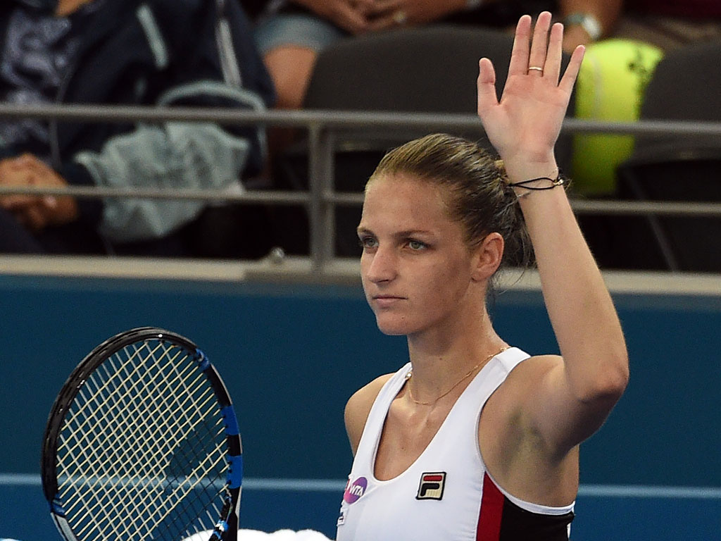 Karolina Pliskova waves to the crowd after her victory against Asia Muhammad - PHOTO: Getty Images